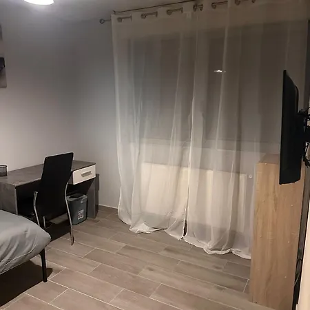 Appartement Nouveau ! Joli 2 Pieces - Proche De La